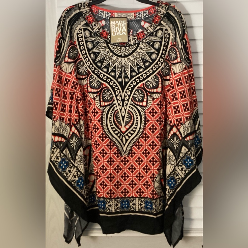NEW Flying Tomato Red and Black Geometric Tunic NWT Size Medium